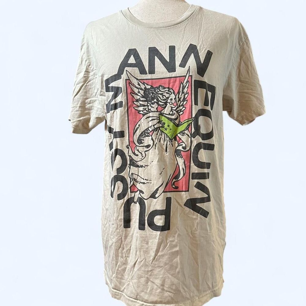 Unbranded Men's Cream and White T-shirt
